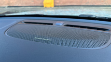 Volvo XC40 2.0 B4P Ultra Dark 5dr Auto Petrol Estate